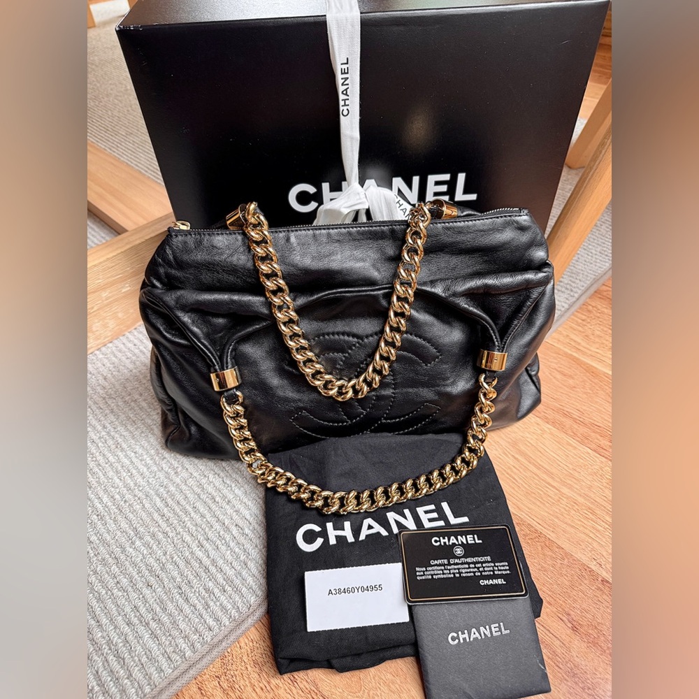 SOLD❌CHANEL RODEO DRIVE BLACK LEATHER CC GOLD CHAIN HOBO SHOULDER BAG + Box - Picture 14 of 16